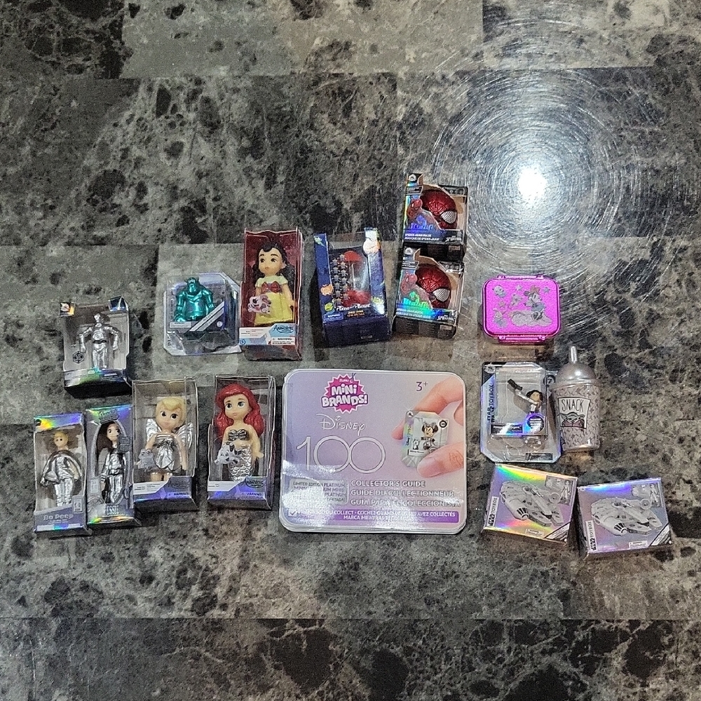 Zuru Mini Brands Disney Set
